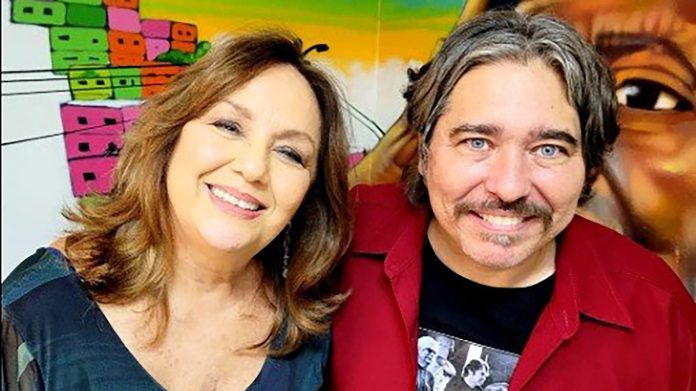 1 - Jane Duboc e Kiko Continentino