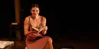 ‘Eu matei a Sherazade – Confissões De Uma Árabe Em Fúria’ coloca em cena o feminismo de uma das protagonistas mais famosas da cultura oriental